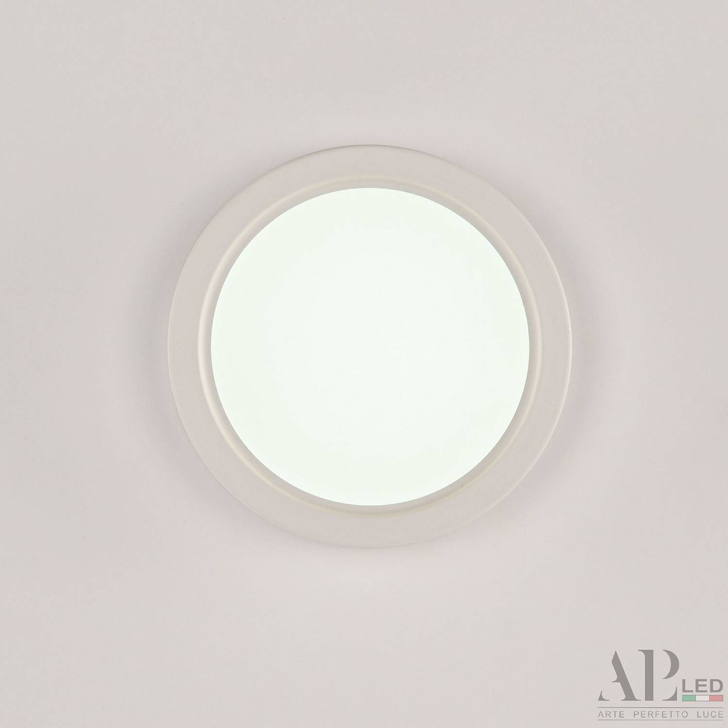 Светильник потолочный APL Led Ingrid 3322.LDY6004M/6W/6K