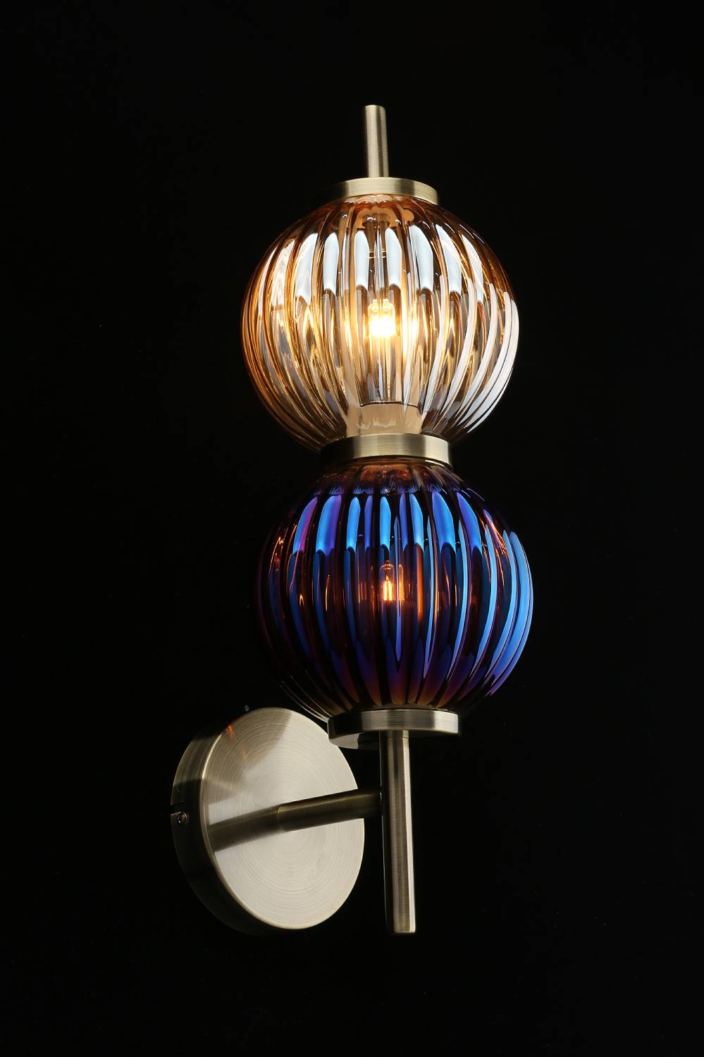 Настенное бра Aployt Zhizel APL.608.11.02