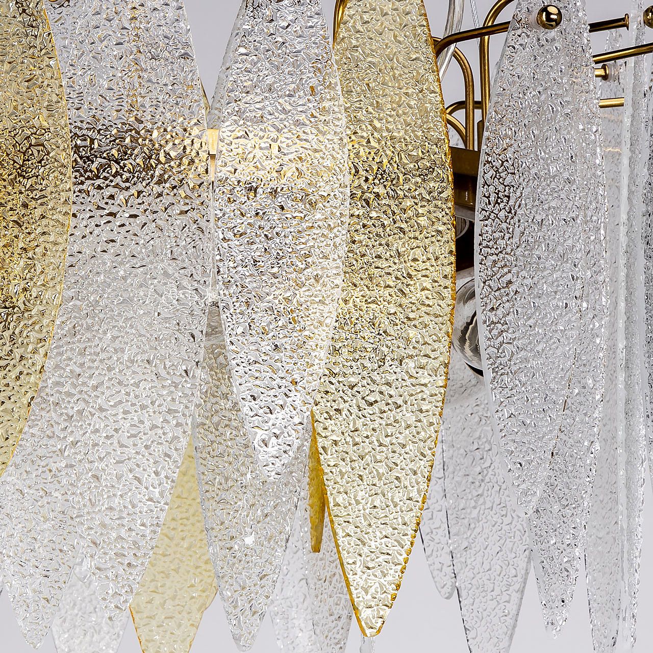 Подвесная люстра MW Light Эмилия 607014708