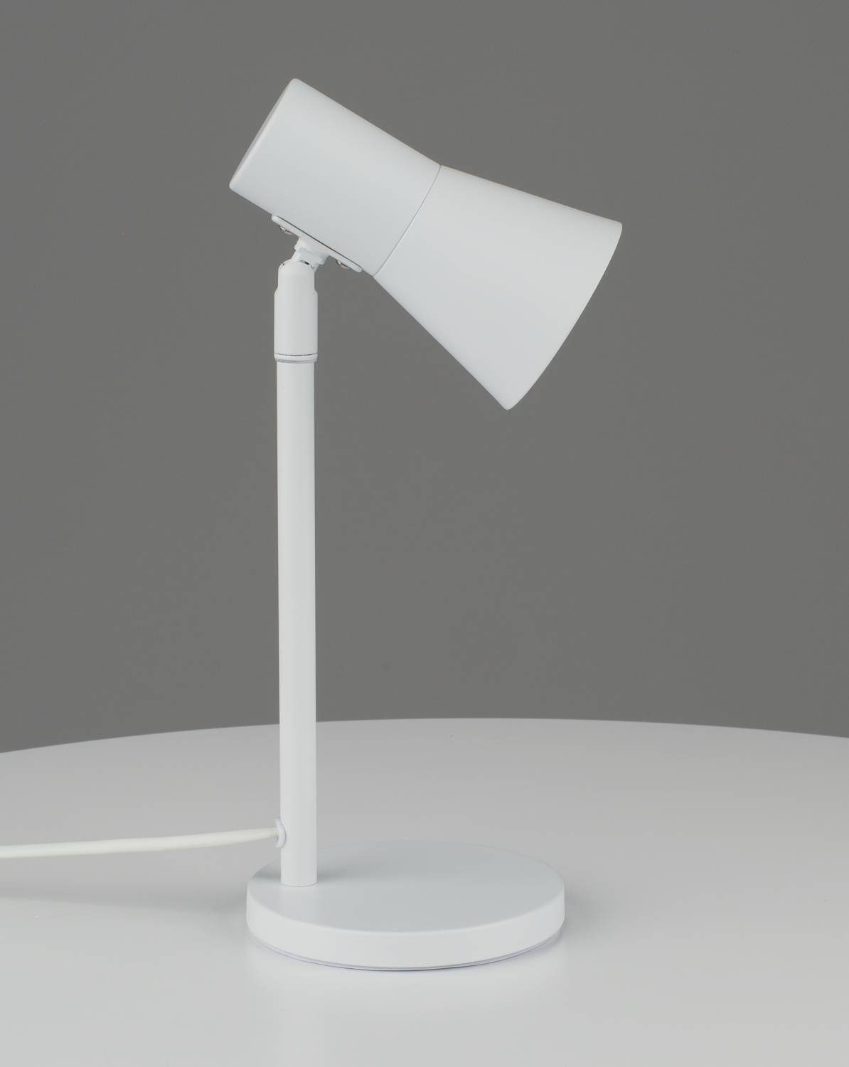 Настольная лампа Moderli Melro V11324-1T