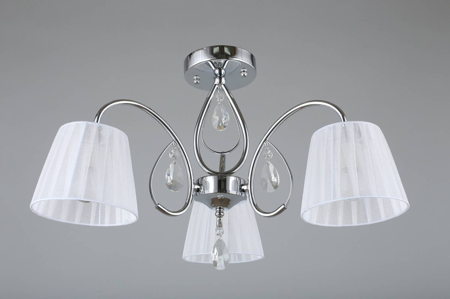 Потолочная люстра Omnilux Cardillo OML-56607-03 Потолочная люстра Omnilux Cardillo OML-56607-03