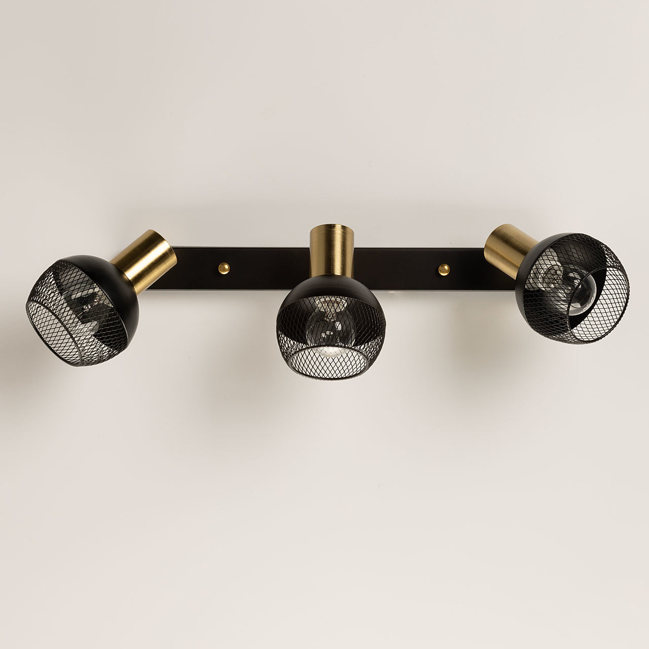 Светильник спот De Markt Ирсон 514021203 Светильник спот De Markt Ирсон 514021203