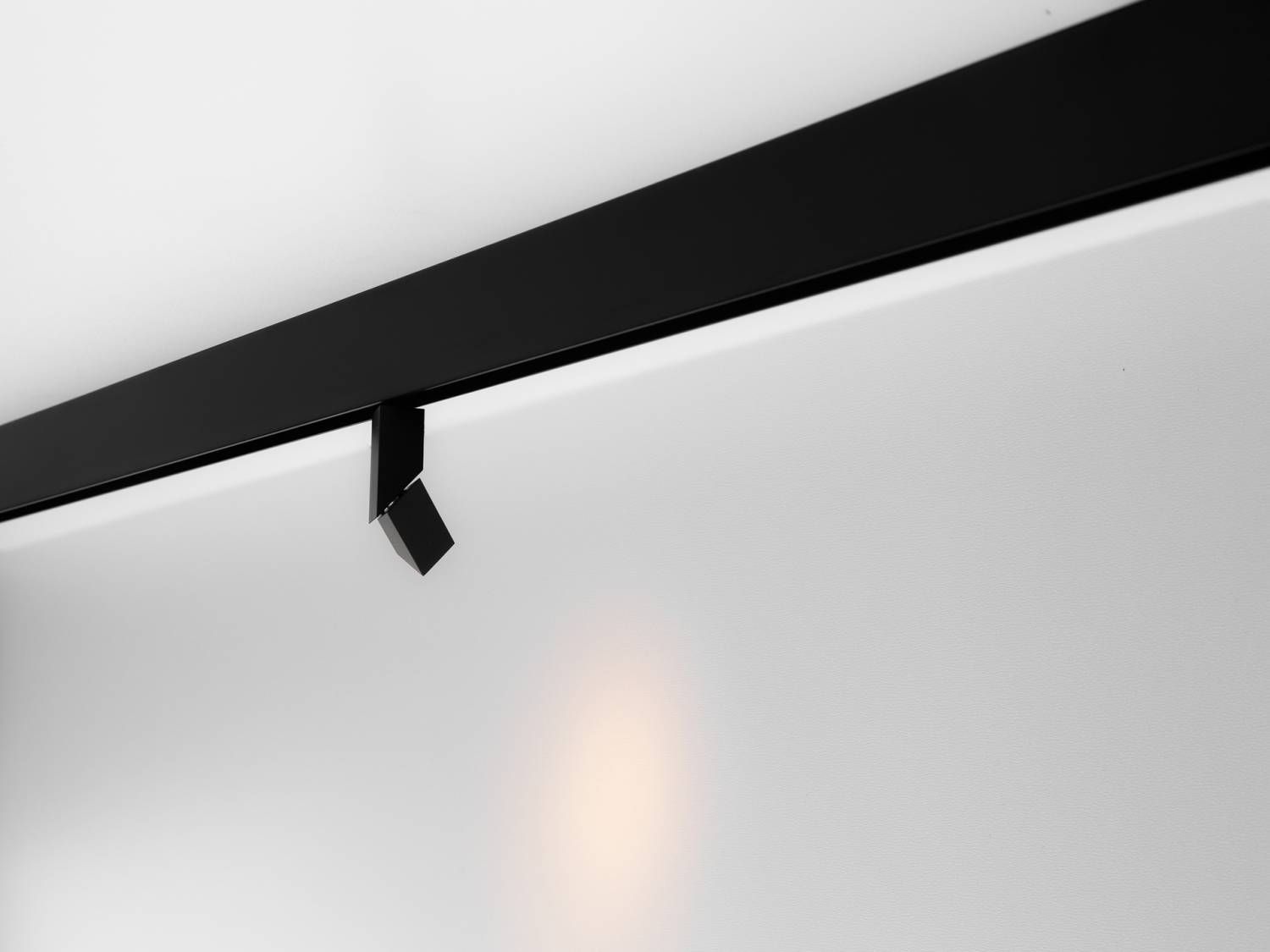 Трековый светильник SWG DesignLed SY mini SY-mini-523517-1.2-48-BL-WW