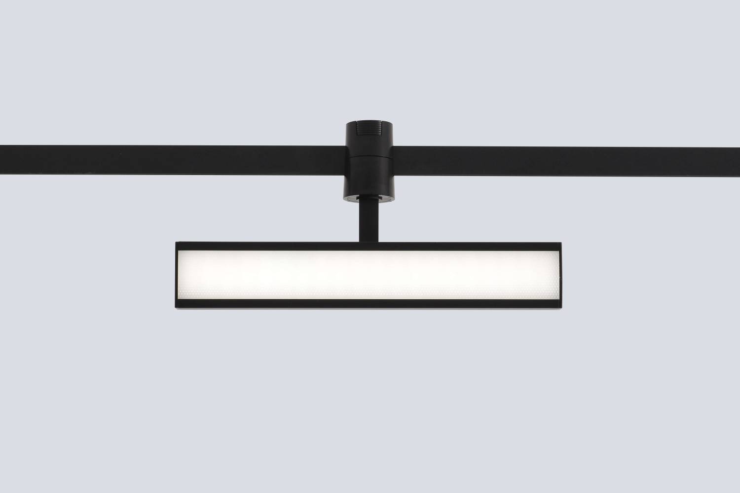 Трековый светильник Crystal Lux Trace 48v CLT 0.37 001 10W BL SMART