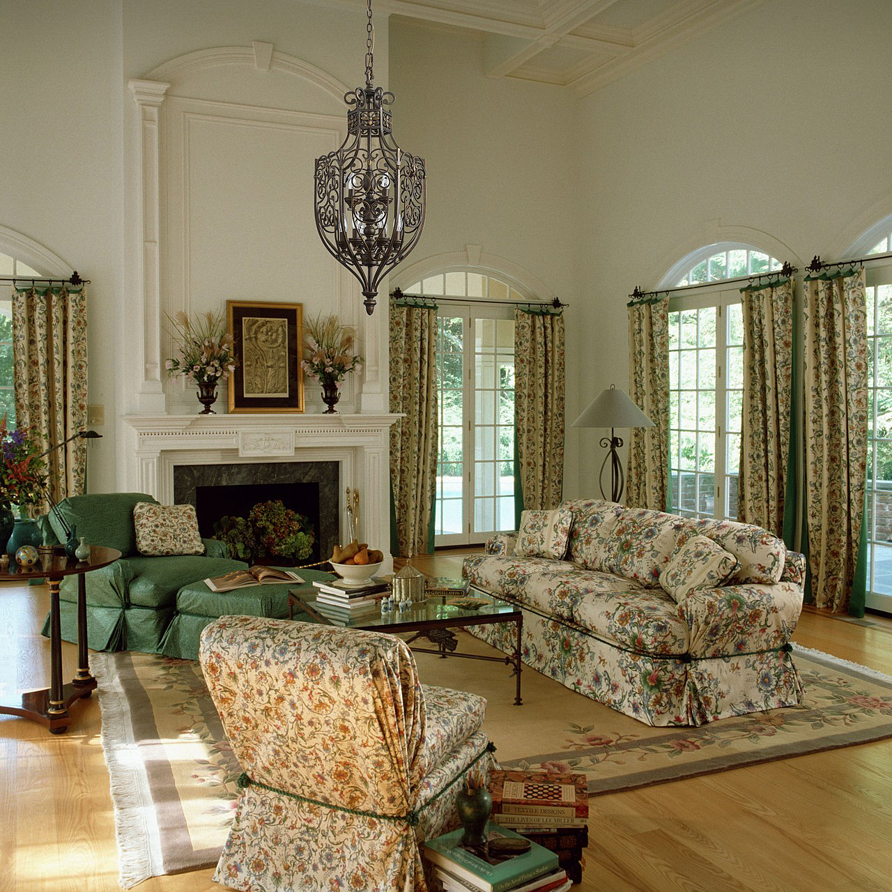 Подвесная люстра Chiaro Магдалина 389011609