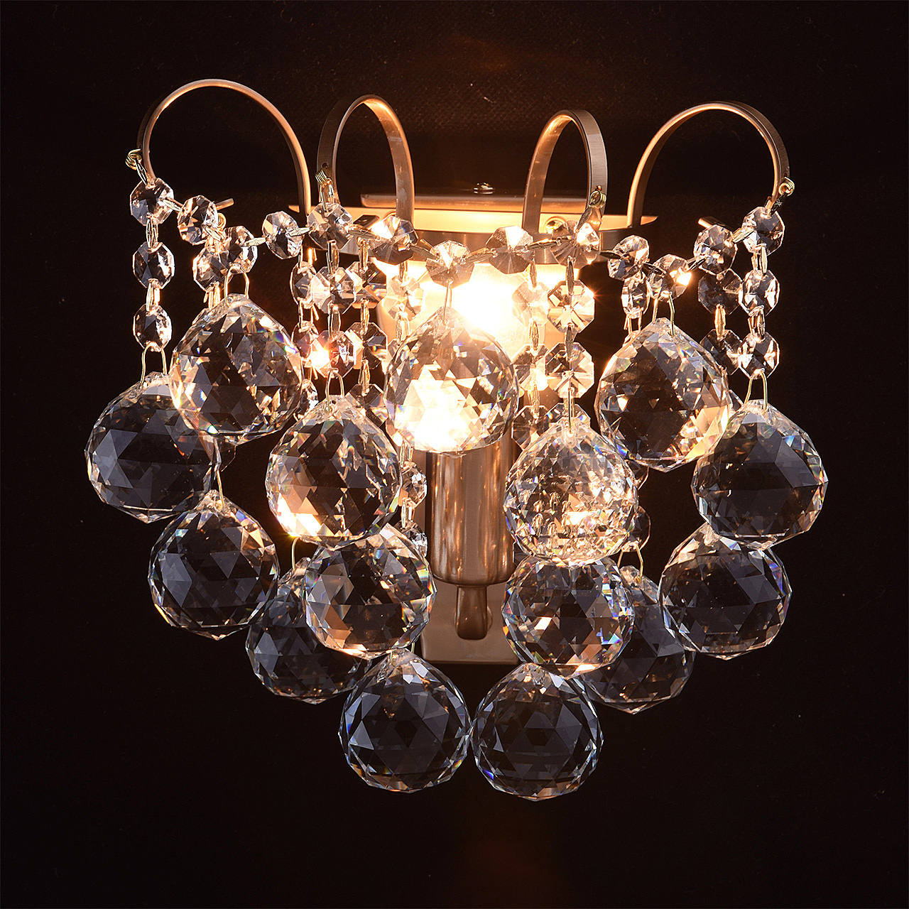 Настенное бра MW Light Жемчуг 232028201 Настенное бра MW Light Жемчуг 232028201