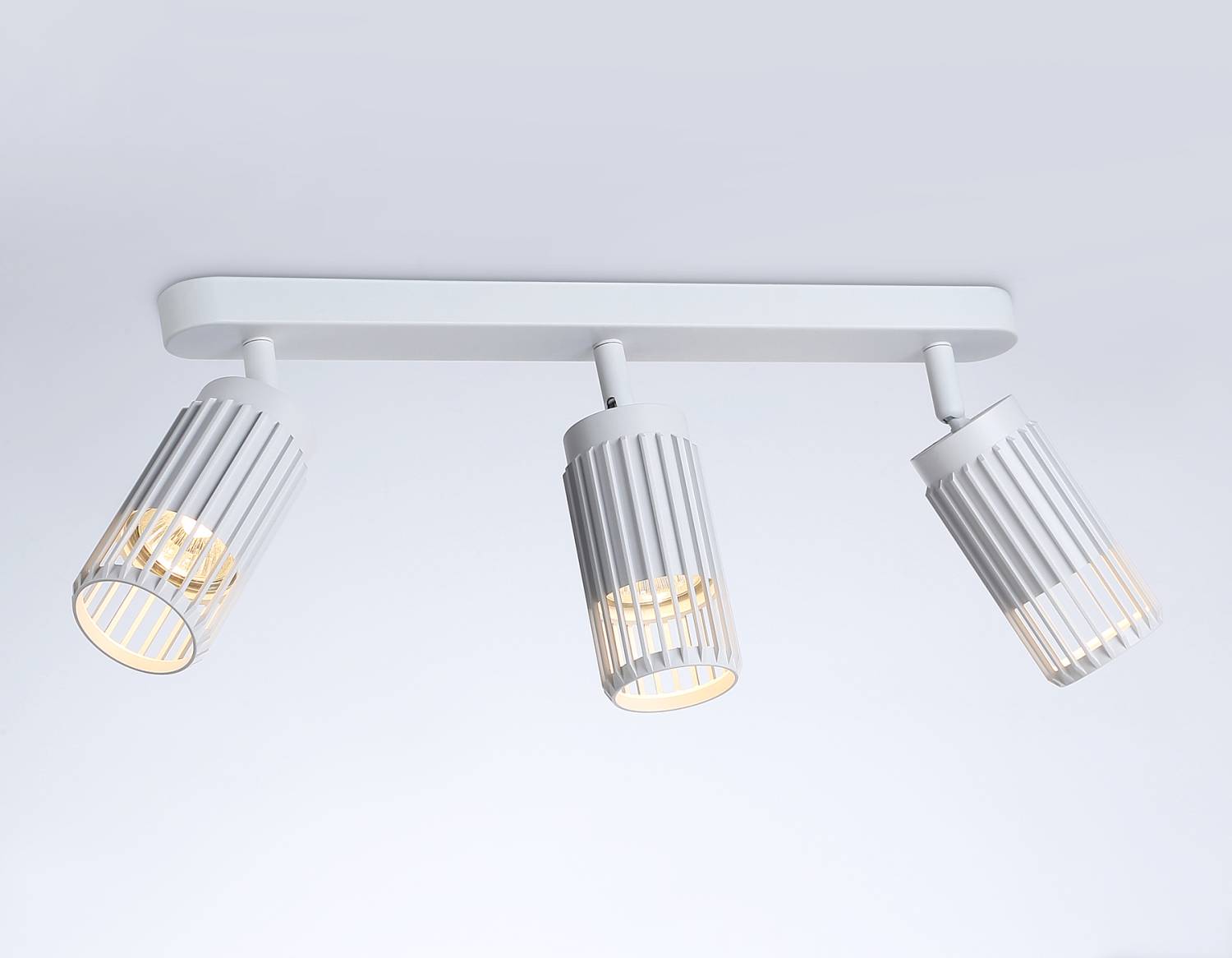 Светильник спот Ambrella Techno family TN51688