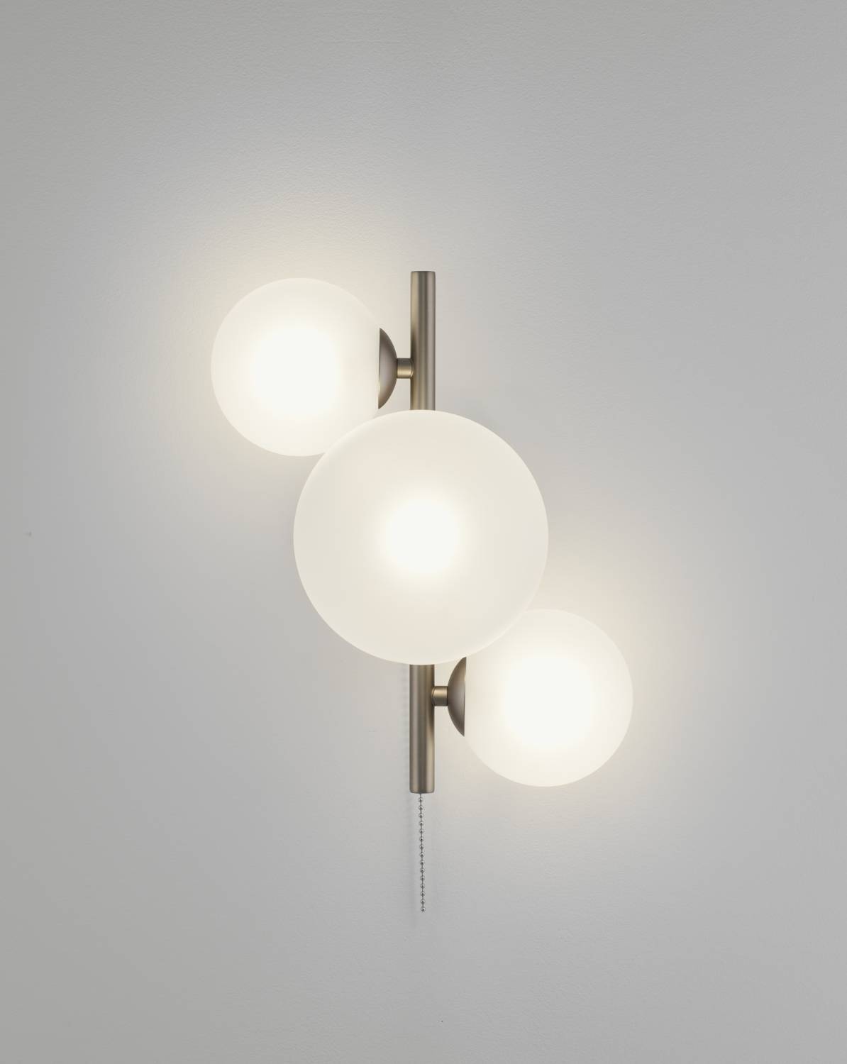 Настенное бра Moderli Molly V11464-3W