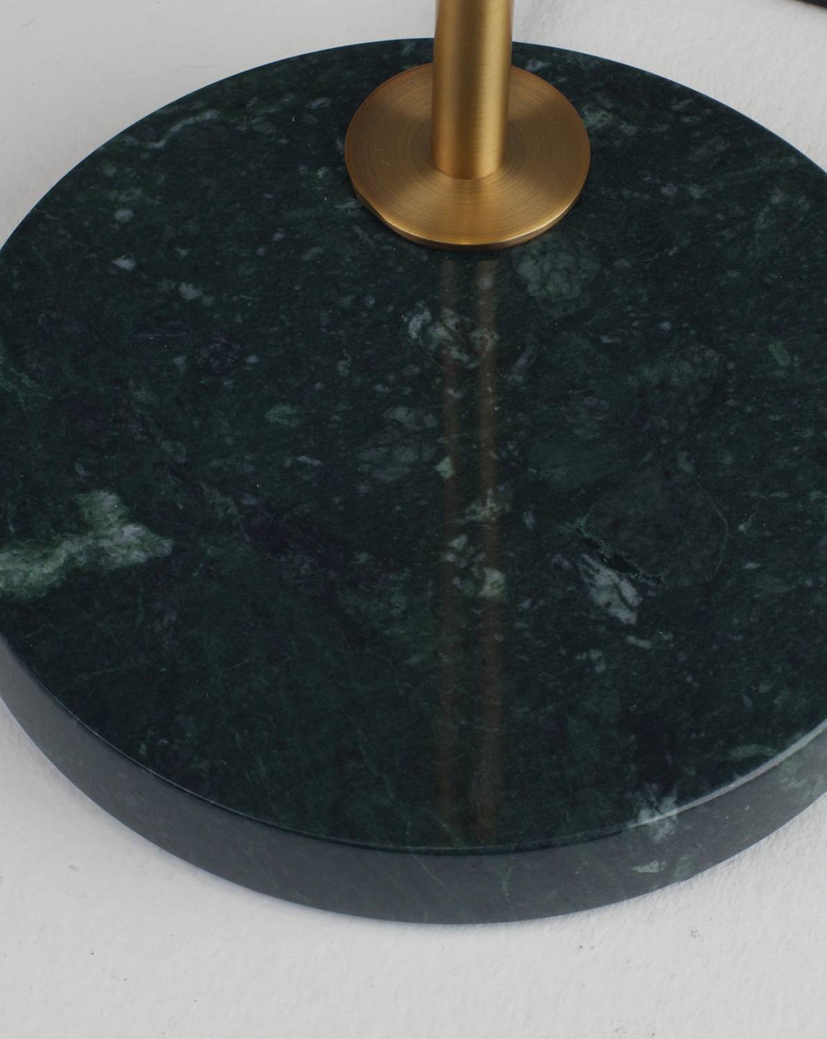 Торшер Moderli Goldy V11312-1F