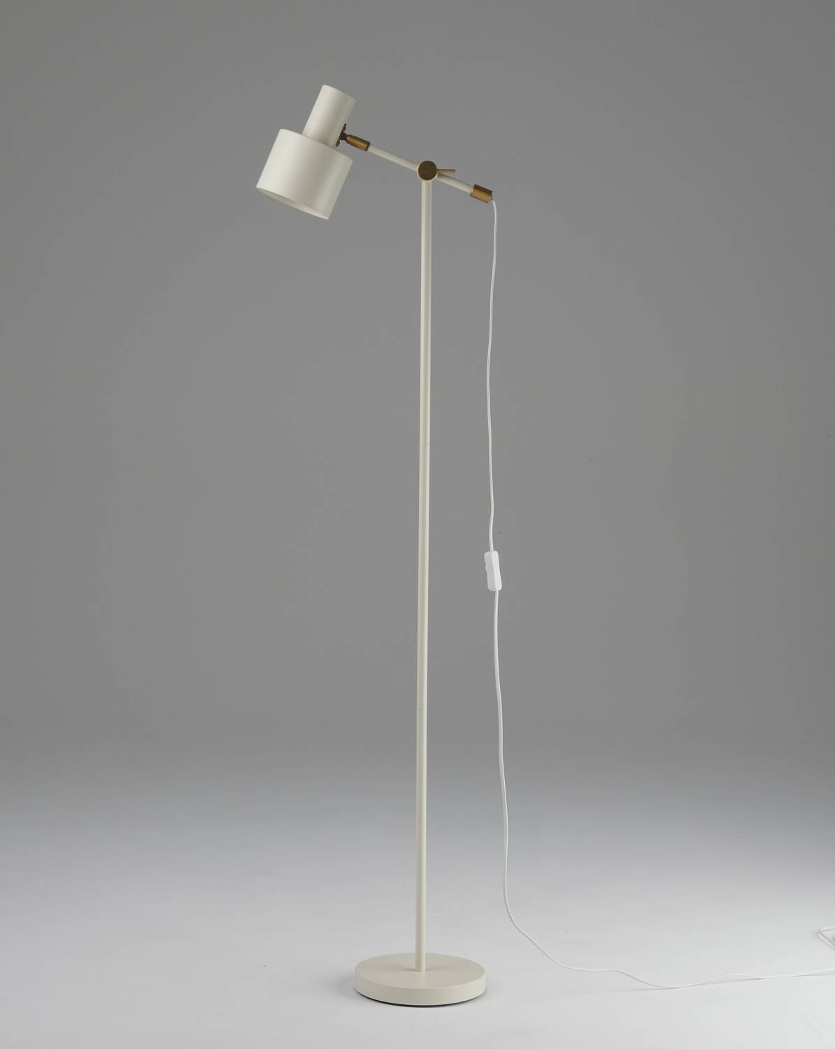 Торшер Moderli Artis V11268-1F