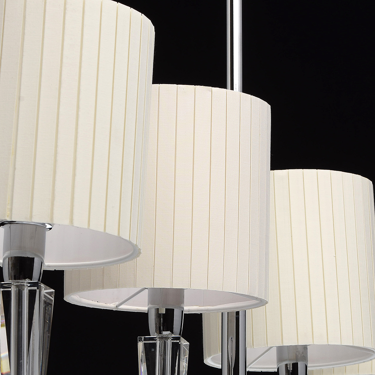 Люстра на штанге Chiaro Инесса 460010604