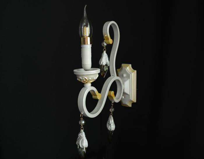 Настенное бра Мелодия Света Chateau 000018053