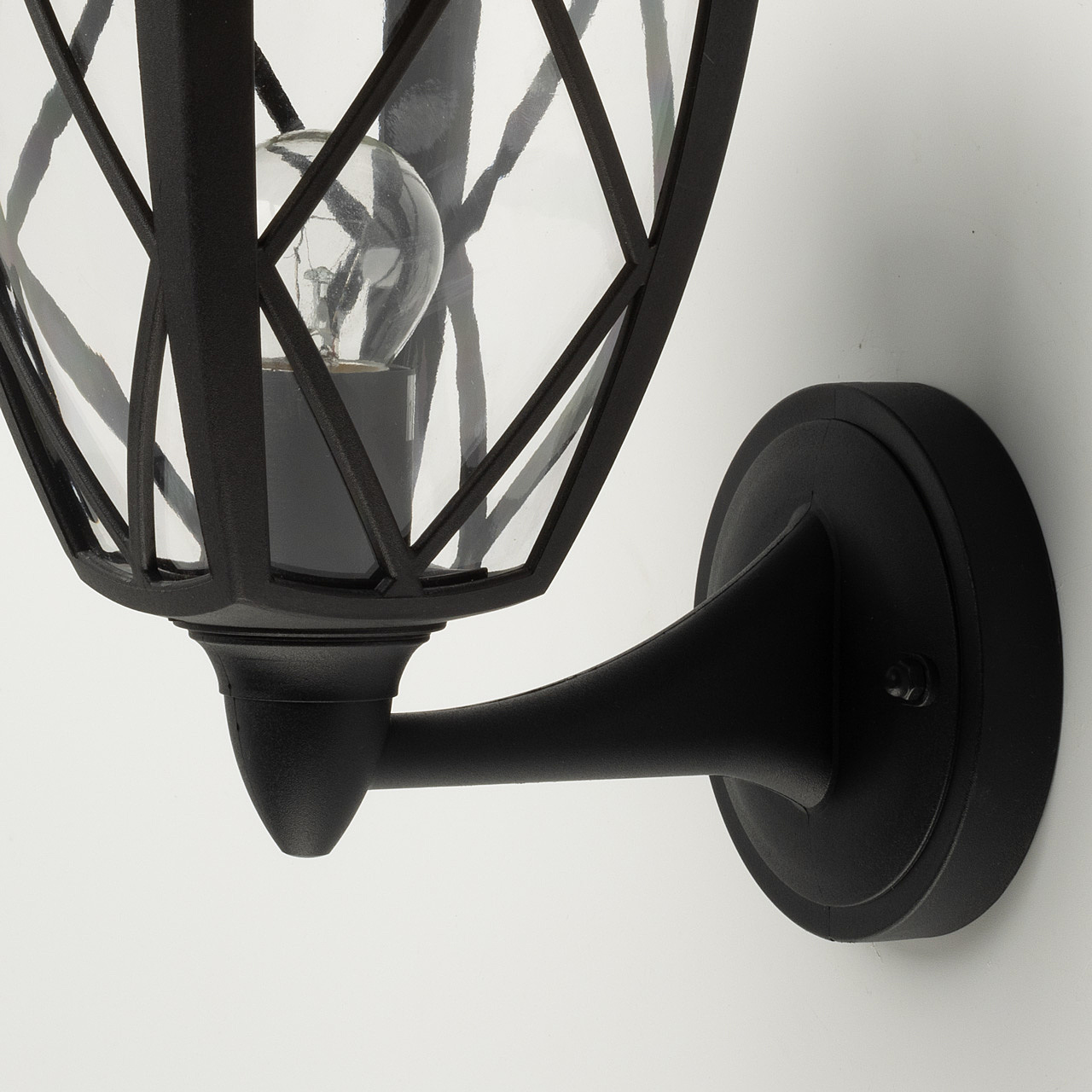 Уличный настенный светильник De Markt Корсо 801022201