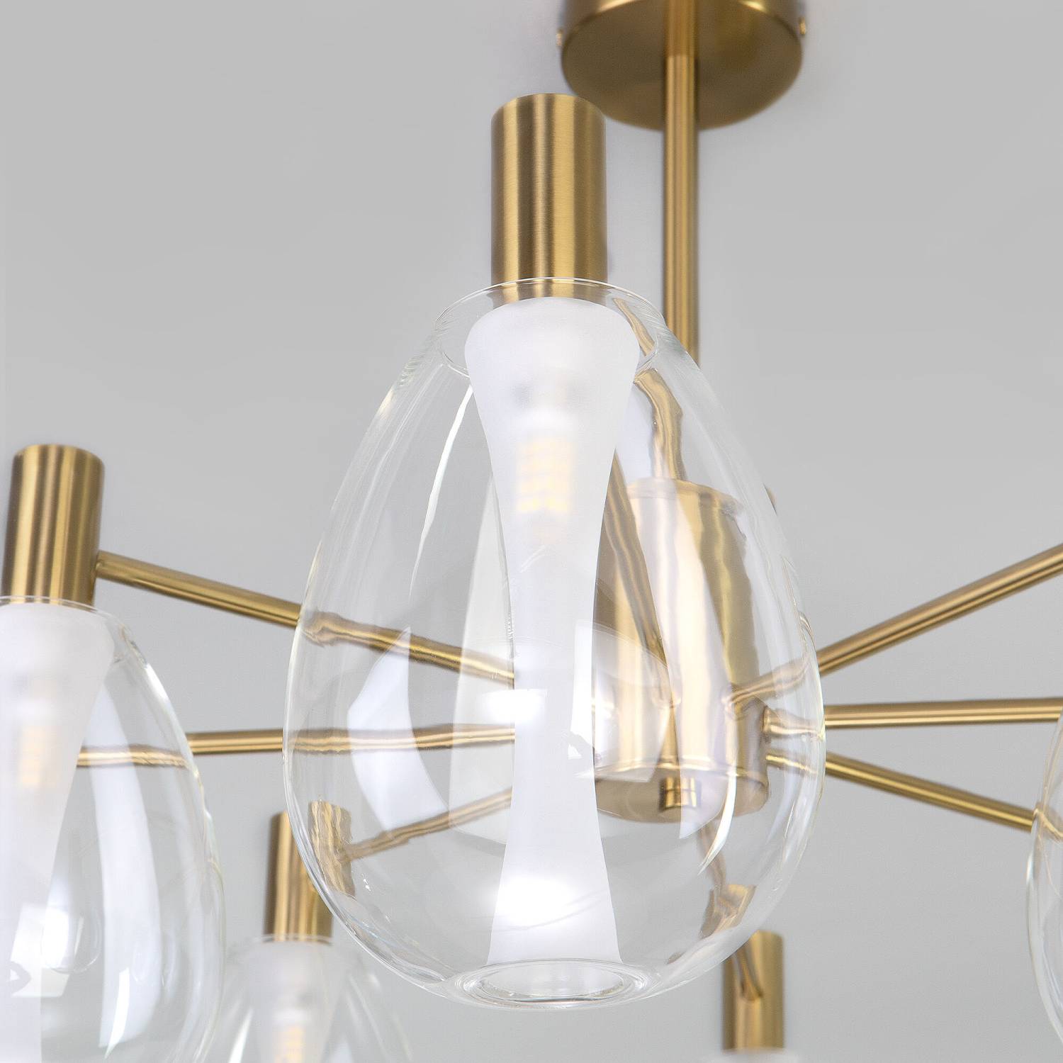 Потолочная люстра Eurosvet Magma 60175/8 латунь Smart