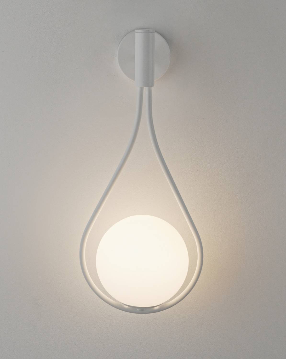 Настенное бра Moderli Barocco V11575-1W