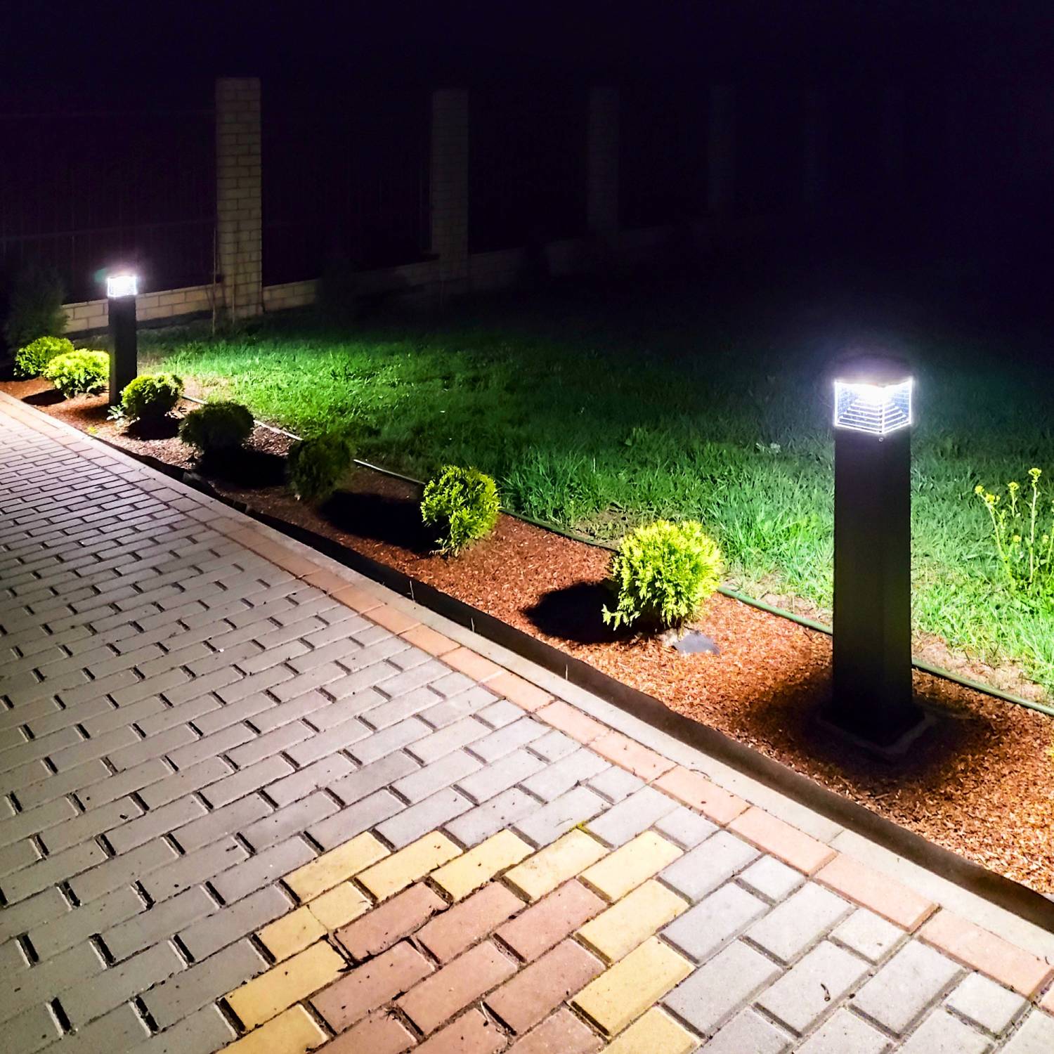 Уличный наземный светильник Fumagalli Ester DS1.564.000.AXD1L