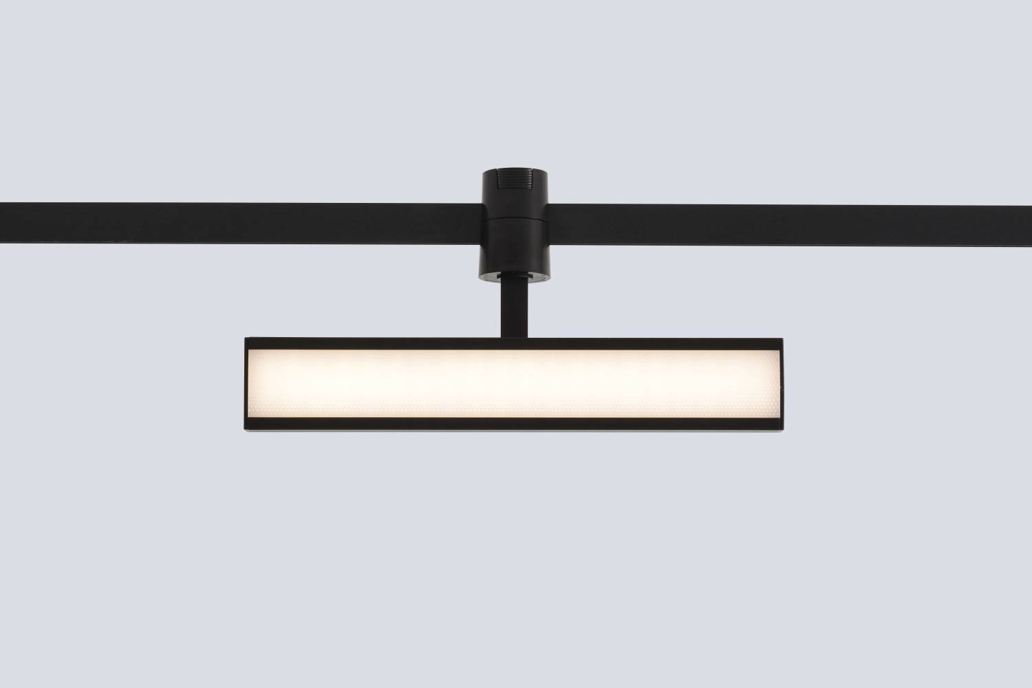 Трековый светильник Crystal Lux Trace 48v CLT 0.37 001 10W BL SMART