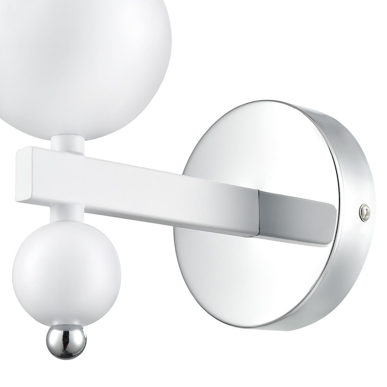 Настенное бра Lumion Nana 8260/1W