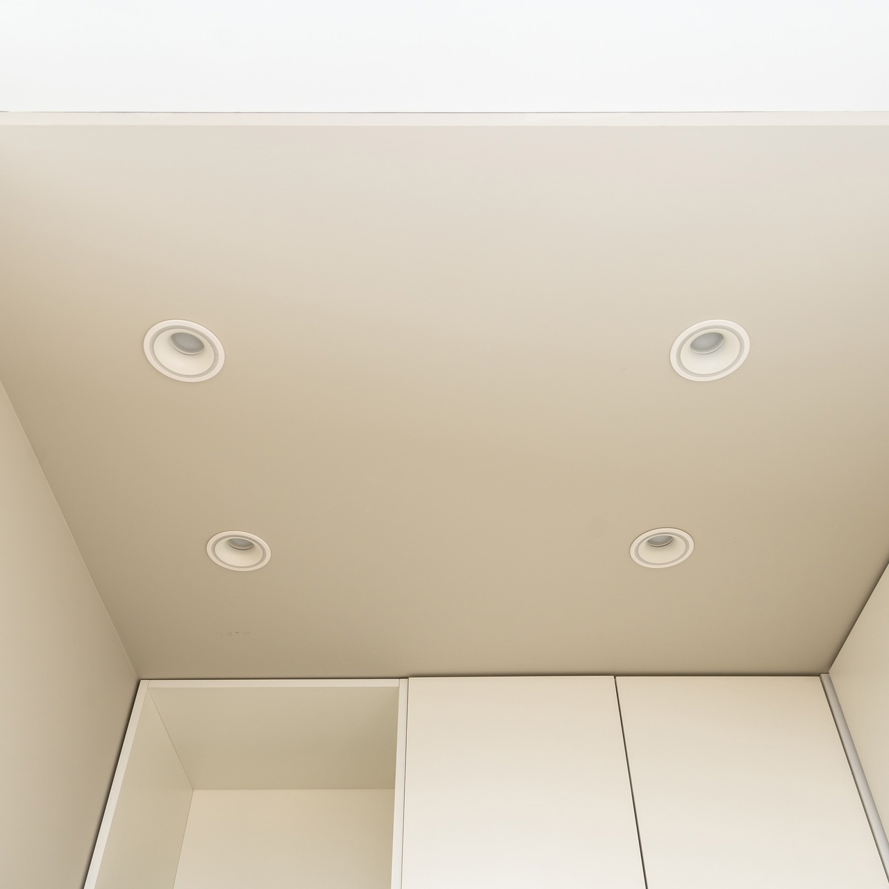 Встраиваемый светильник Elektrostandard 7012 7012 MR16 WH белый