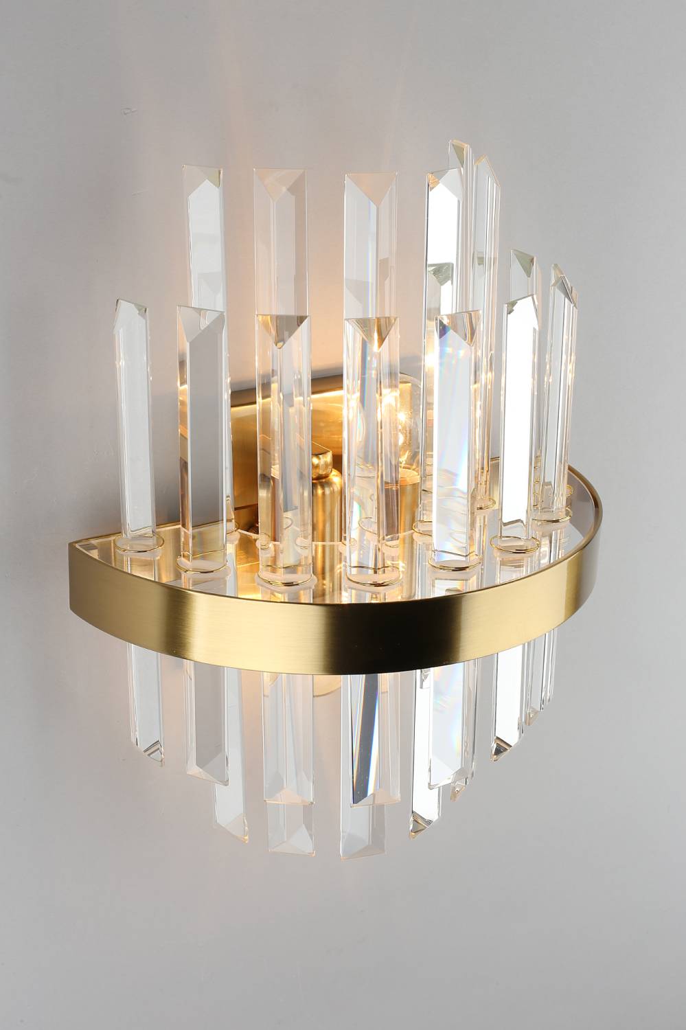 Настенное бра Omnilux Saviano OML-69011-02