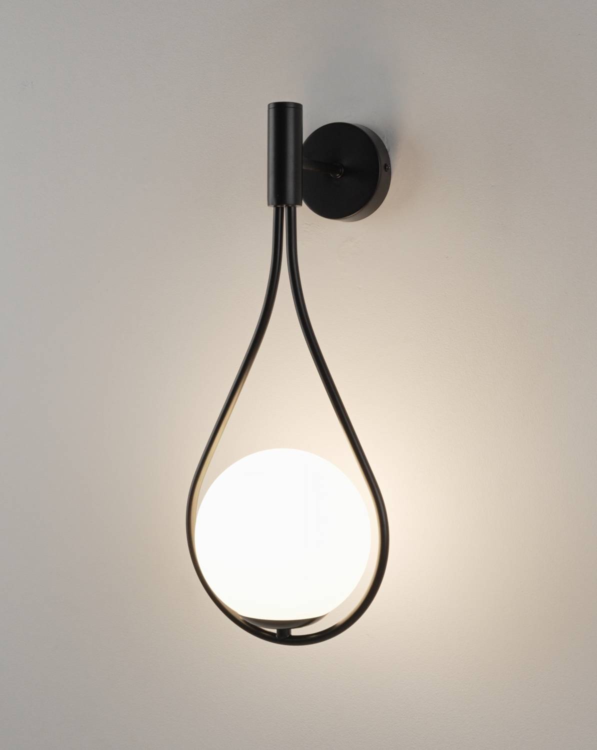 Настенное бра Moderli Barocco V11574-1W