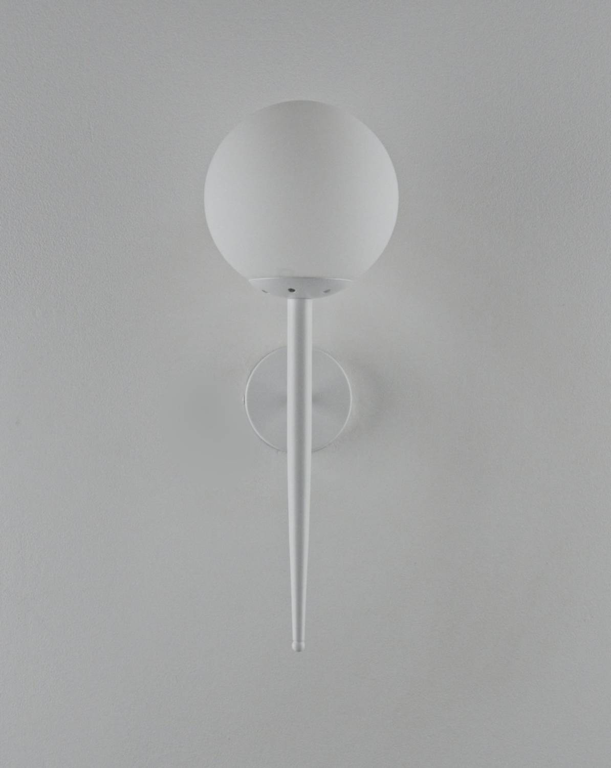 Настенное бра Moderli Scrumbel V11563-1W