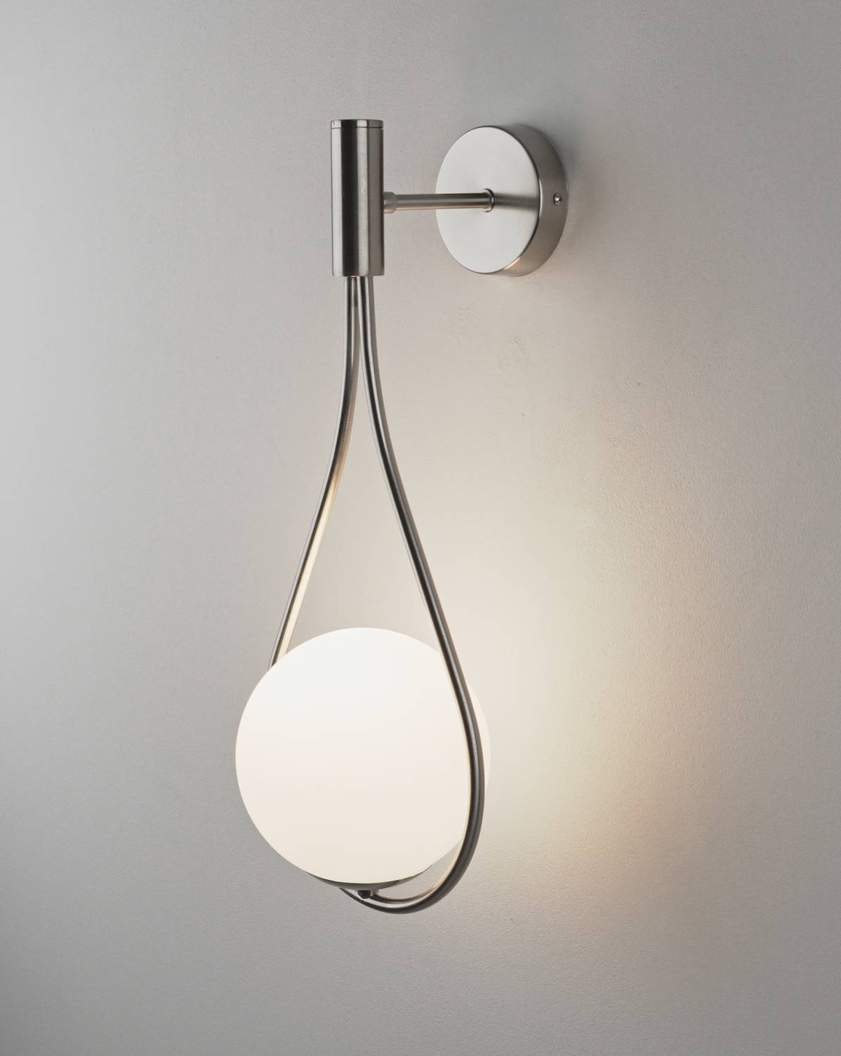 Настенное бра Moderli Barocco V11576-1W