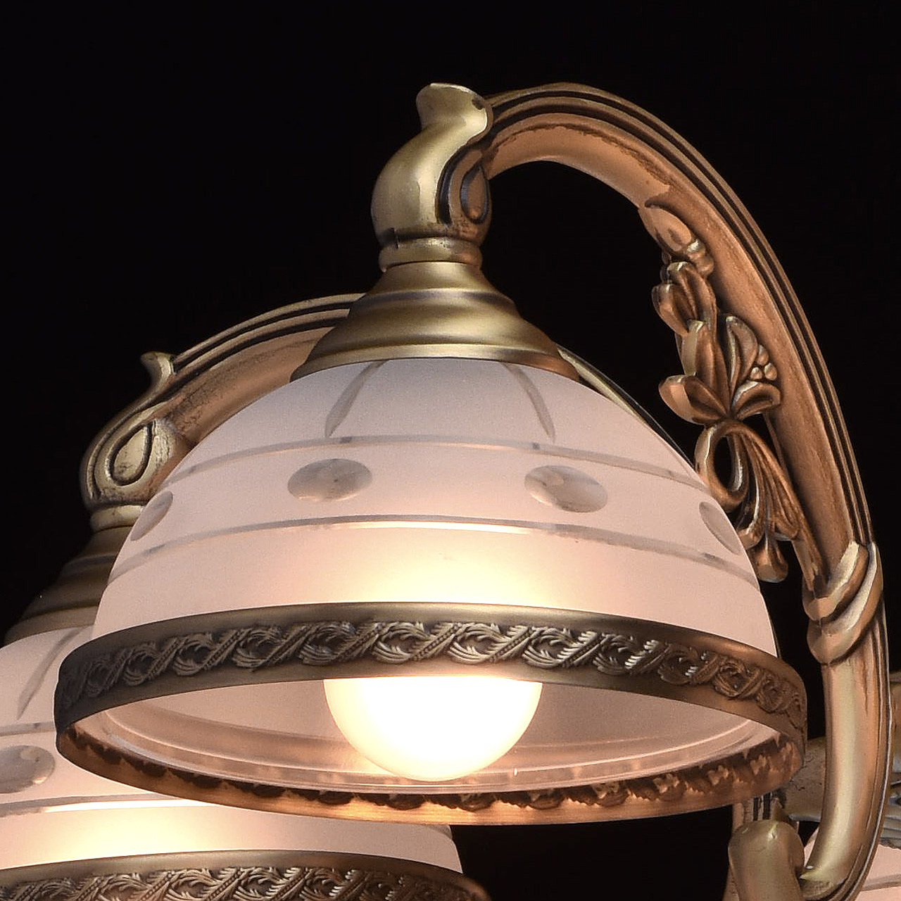 Подвесная люстра MW Light Ангел 295011005 Подвесная люстра MW Light Ангел 295011005