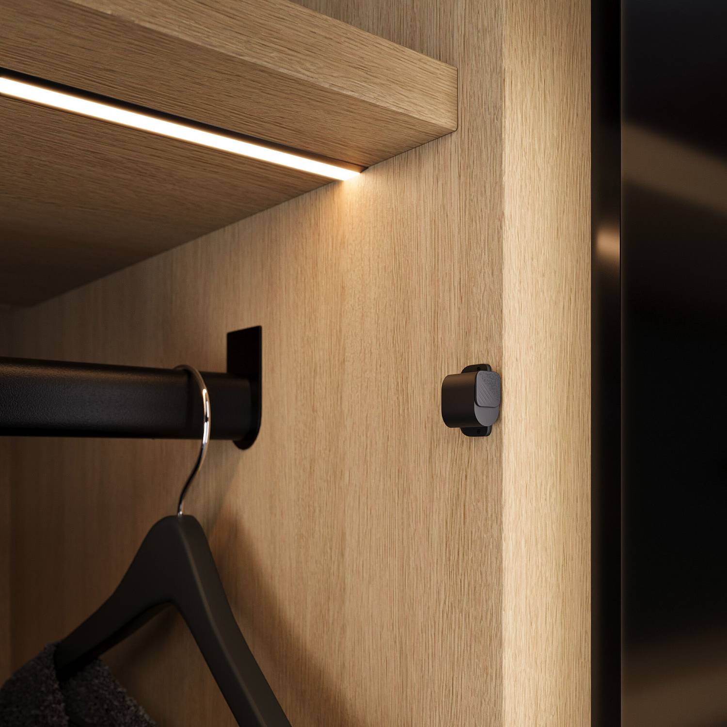 Выключатель сенсорный с функцией диммирования Elektrostandard Аксессуары для светодиодных лент 12/24V 95003/01 Выключатель сенсорный с функцией диммирования 12/24V 36/72W