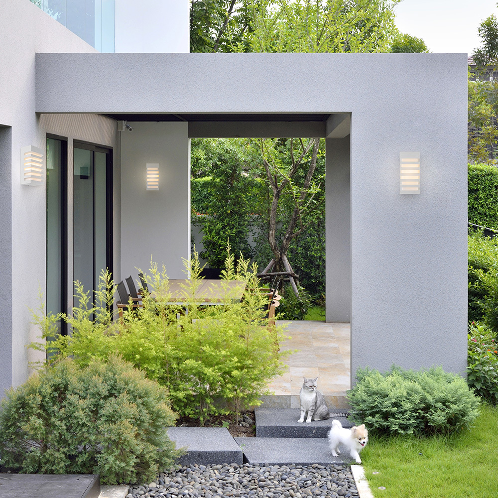 Уличный настенный светильник Maytoni Remsa O034WL-02W