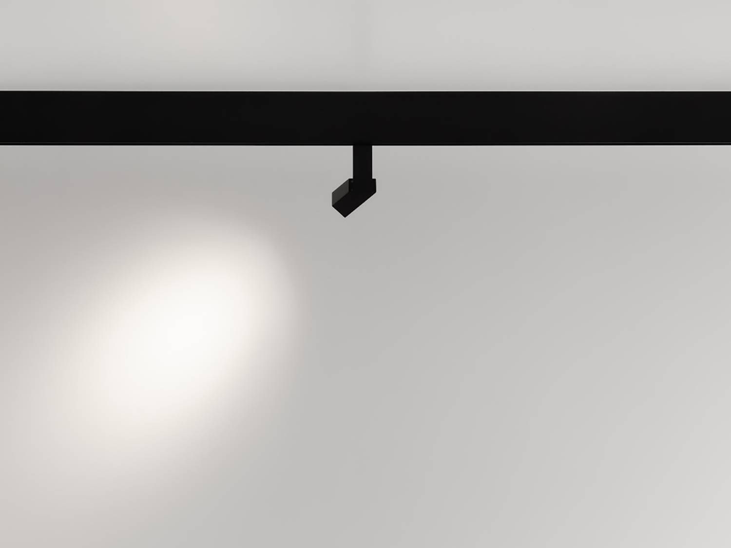 Трековый светильник SWG DesignLed SY mini SY-mini-523517-1.2-48-BL-WW