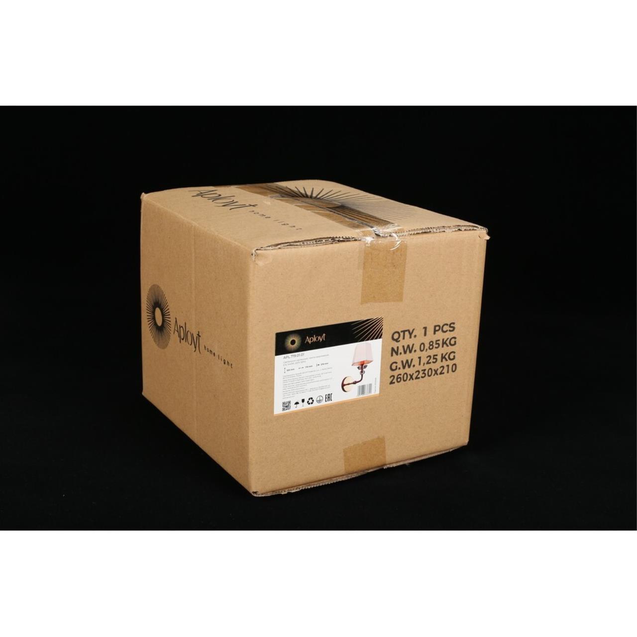 Настенное бра Aployt Silvian APL.719.01.01