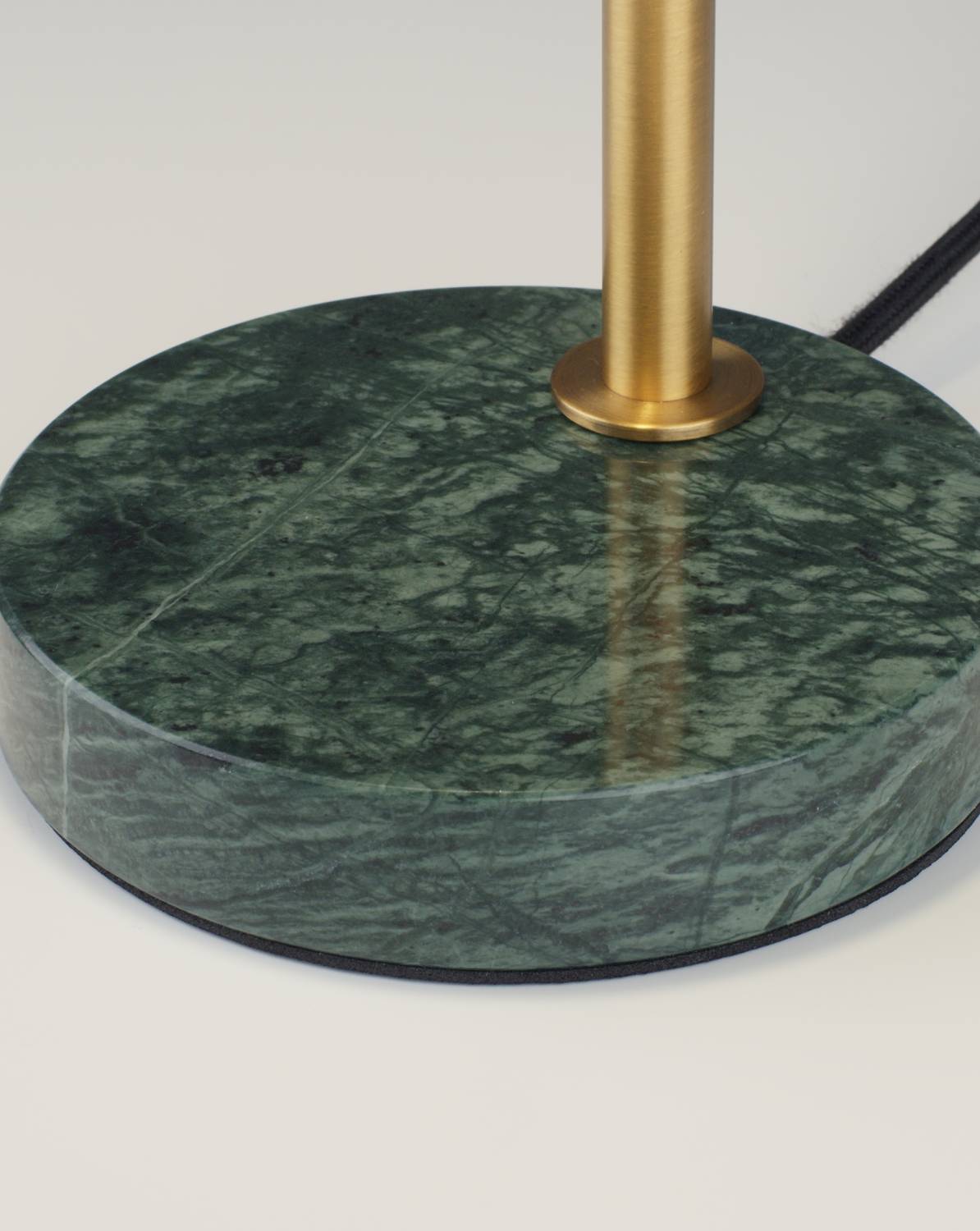 Настольная лампа Moderli Goldy V11309-1T