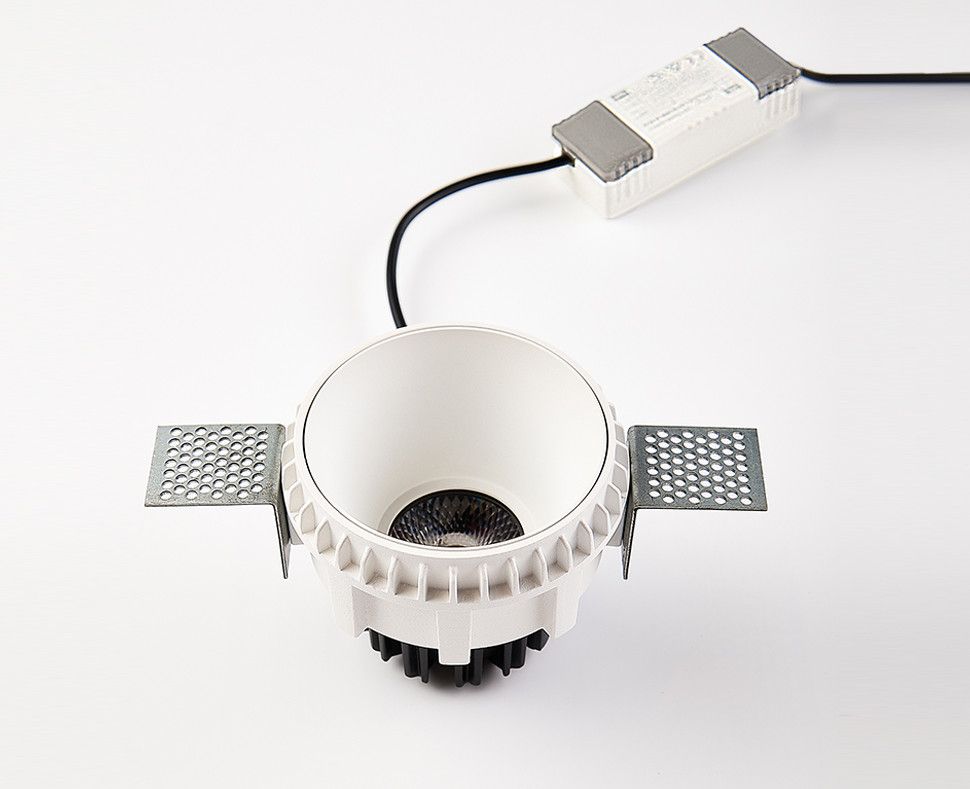 Встраиваемый светильник Italline IT08 IT08-8021 white 3000K