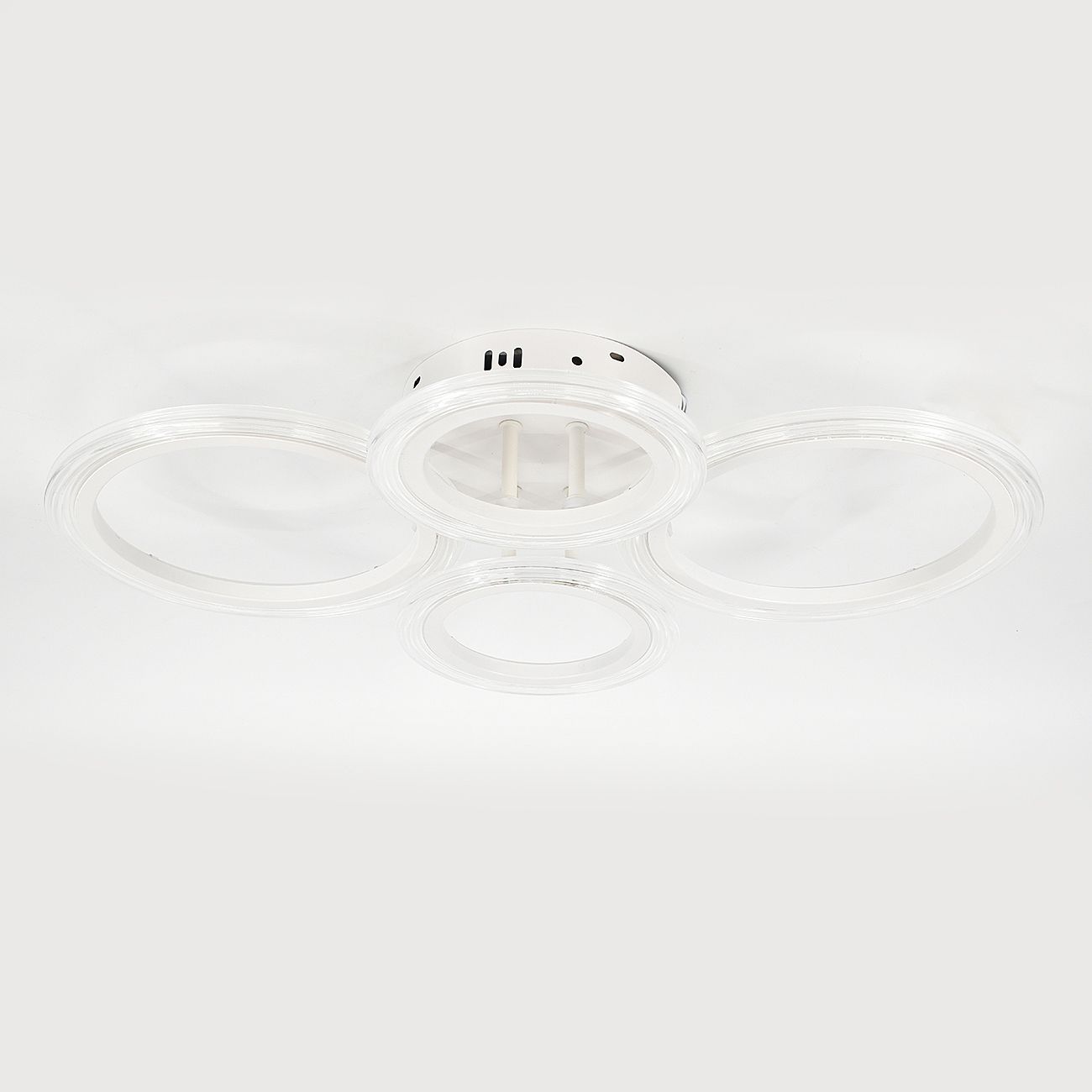 Потолочная люстра Escada Avani 10258/4LED Потолочная люстра Escada Avani 10258/4LED