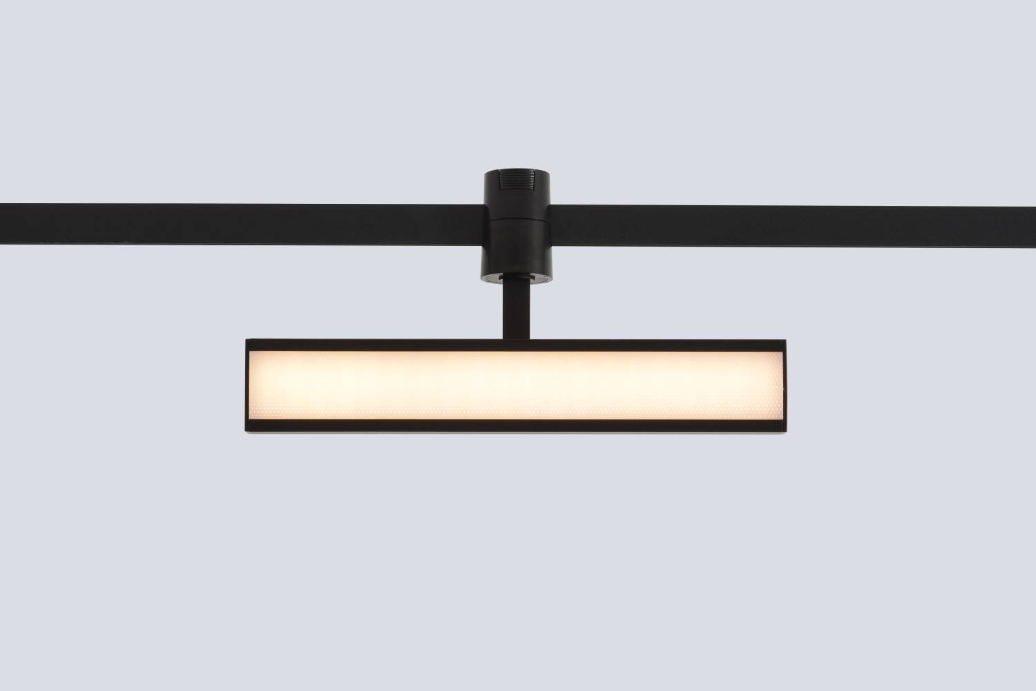 Трековый светильник Crystal Lux Trace 48v CLT 0.37 001 10W BL SMART