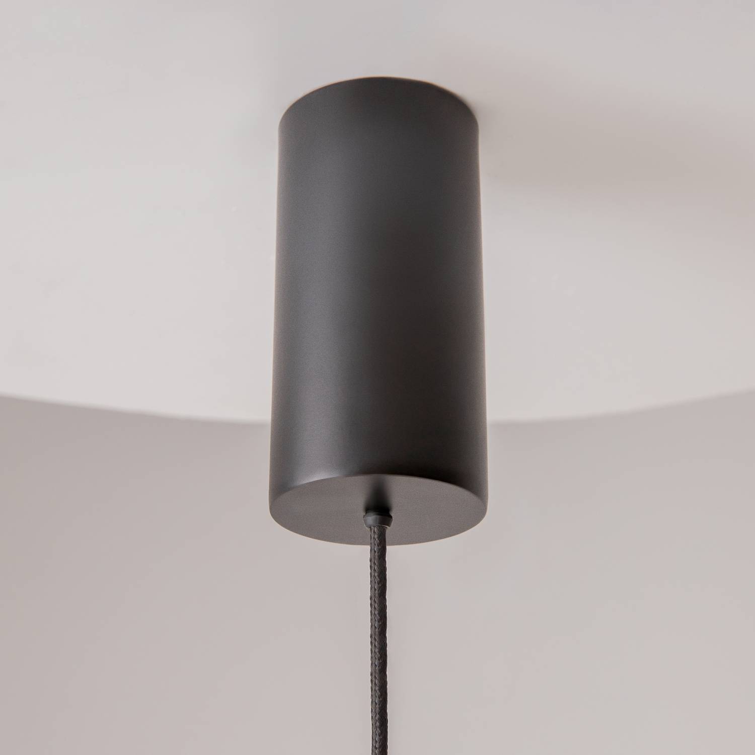 Светильник подвесной Maytoni Shadows of the past MOD263PL-L20B3K