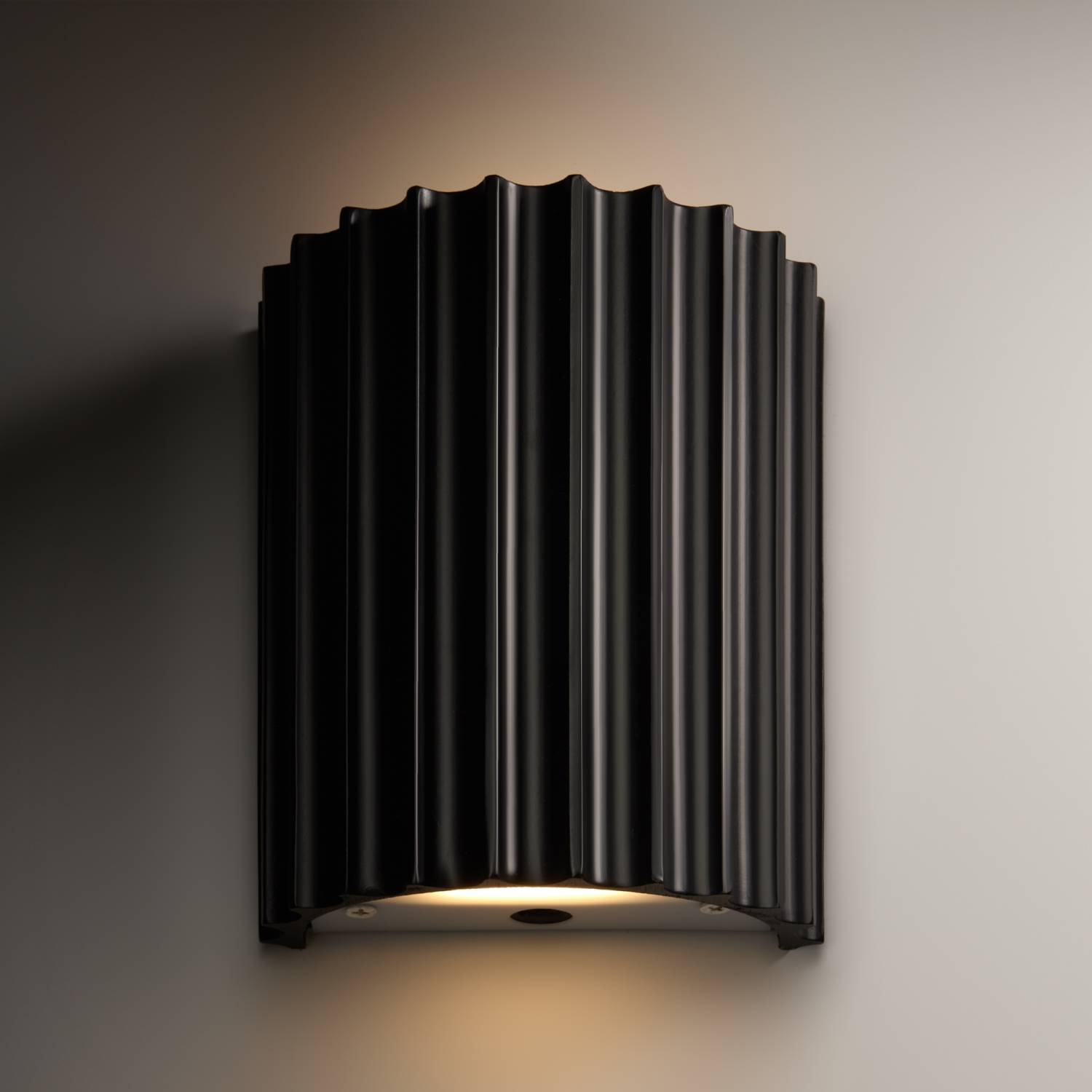 Настенный светильник Freya Slot FR5437WL-L7B