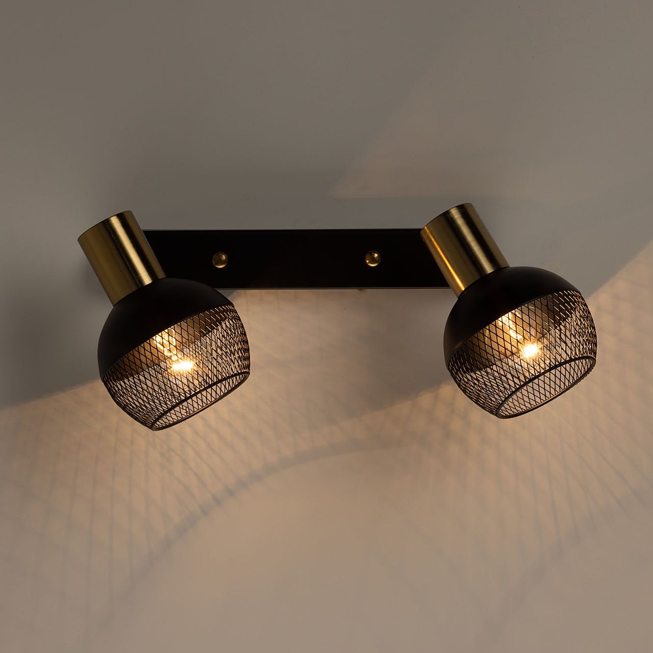 Светильник спот De Markt Ирсон 514021102 Светильник спот De Markt Ирсон 514021102