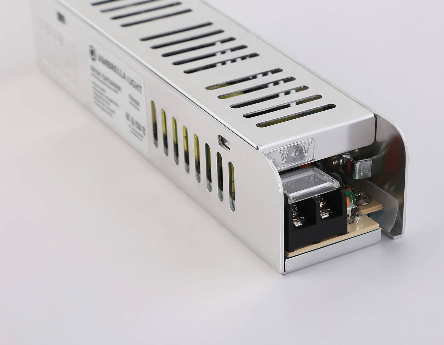 Блок питания с EMC для светодиодной ленты 24V 60W Ambrella LED Driver 24V GS8681