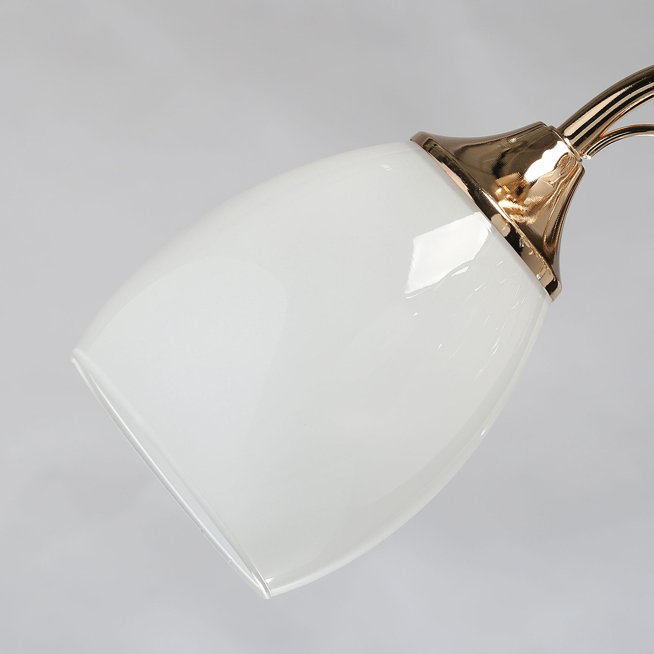 Потолочная люстра De Markt Грация 677010805