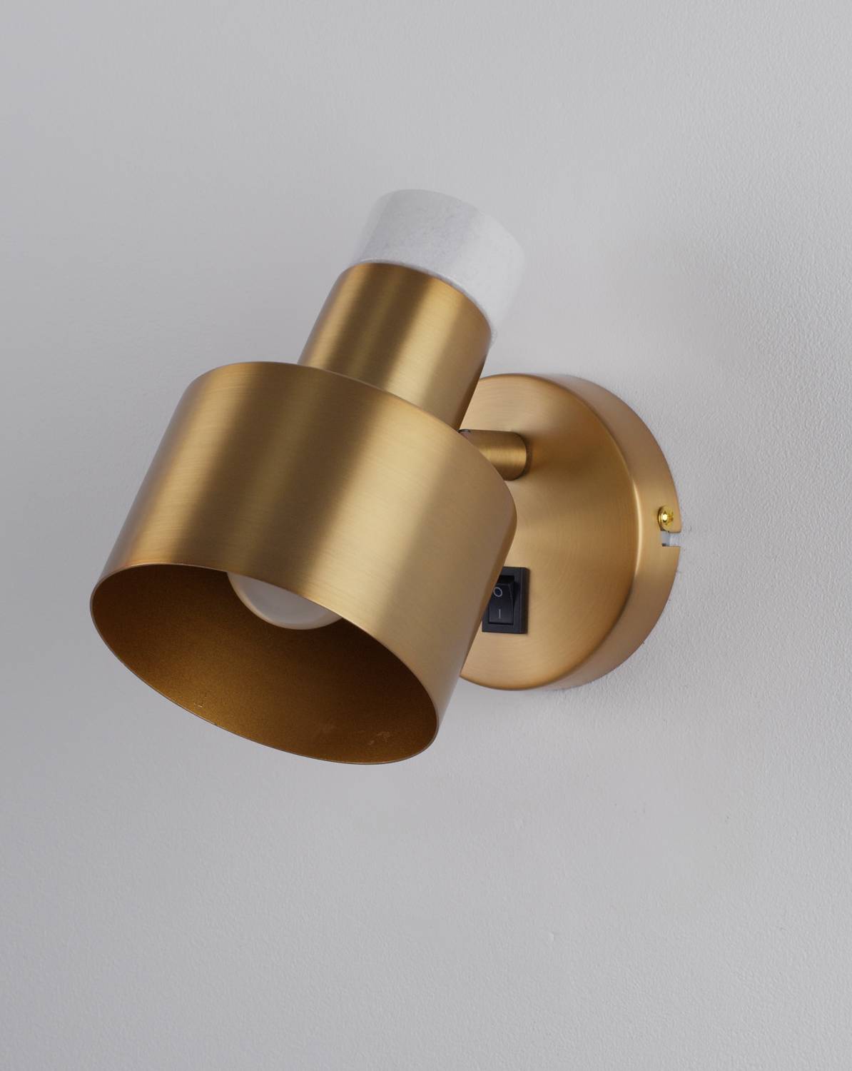 Настенный светильник Moderli Goldy V11314-1W