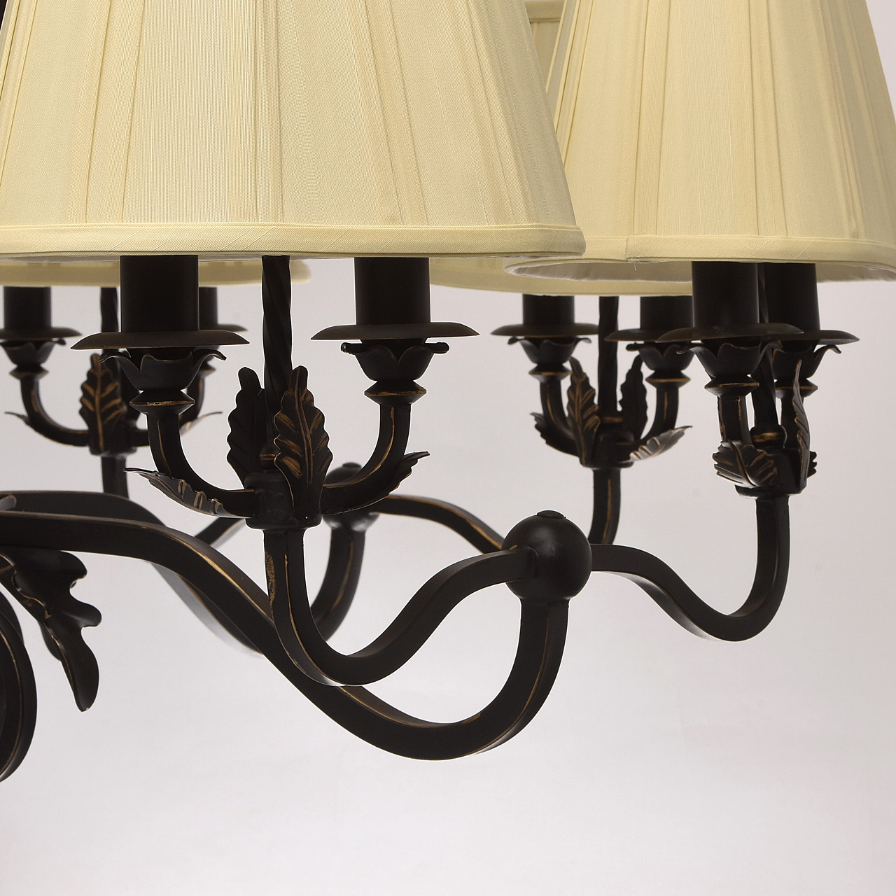 Люстра многоярусная Виктория 401010624 Chiaro