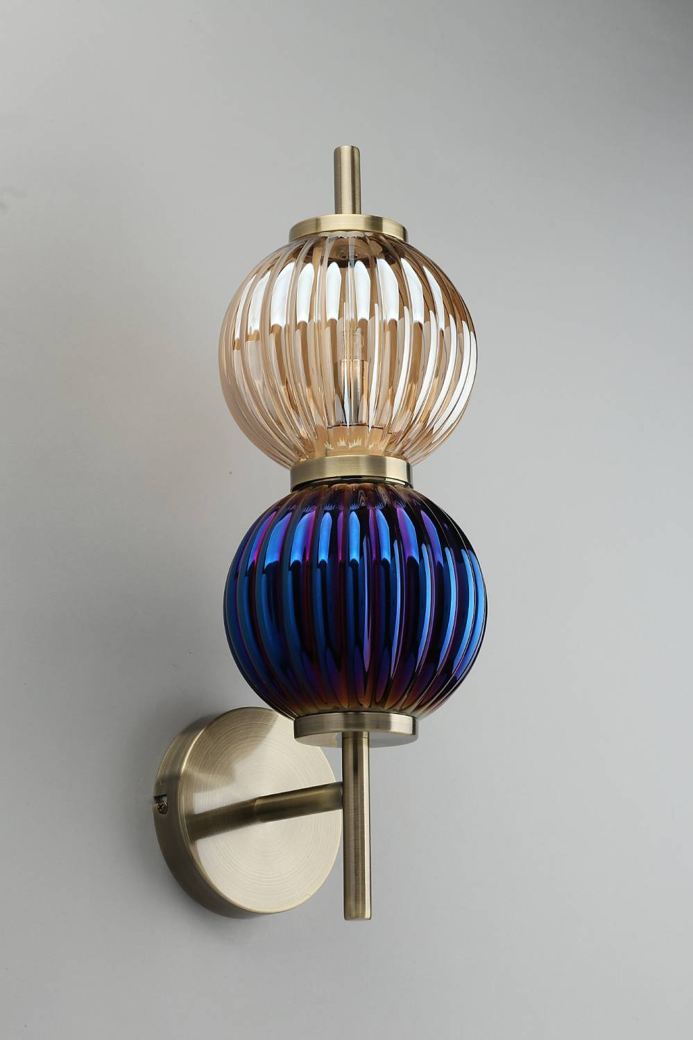 Настенное бра Aployt Zhizel APL.608.11.02