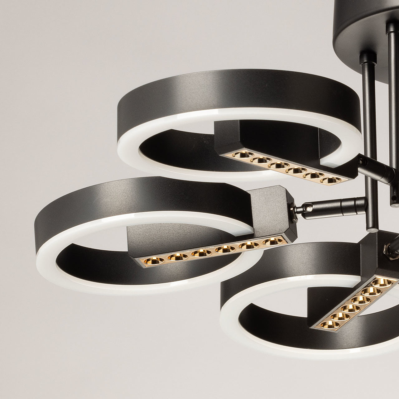 Потолочная люстра De Markt Драйв 377014006