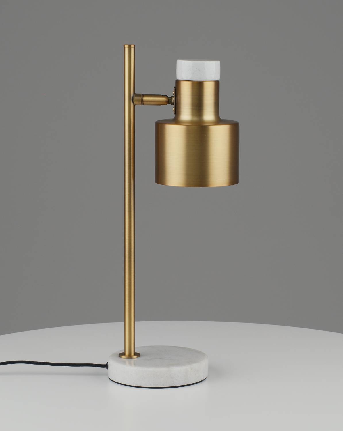 Настольная лампа Moderli Goldy V11308-1T