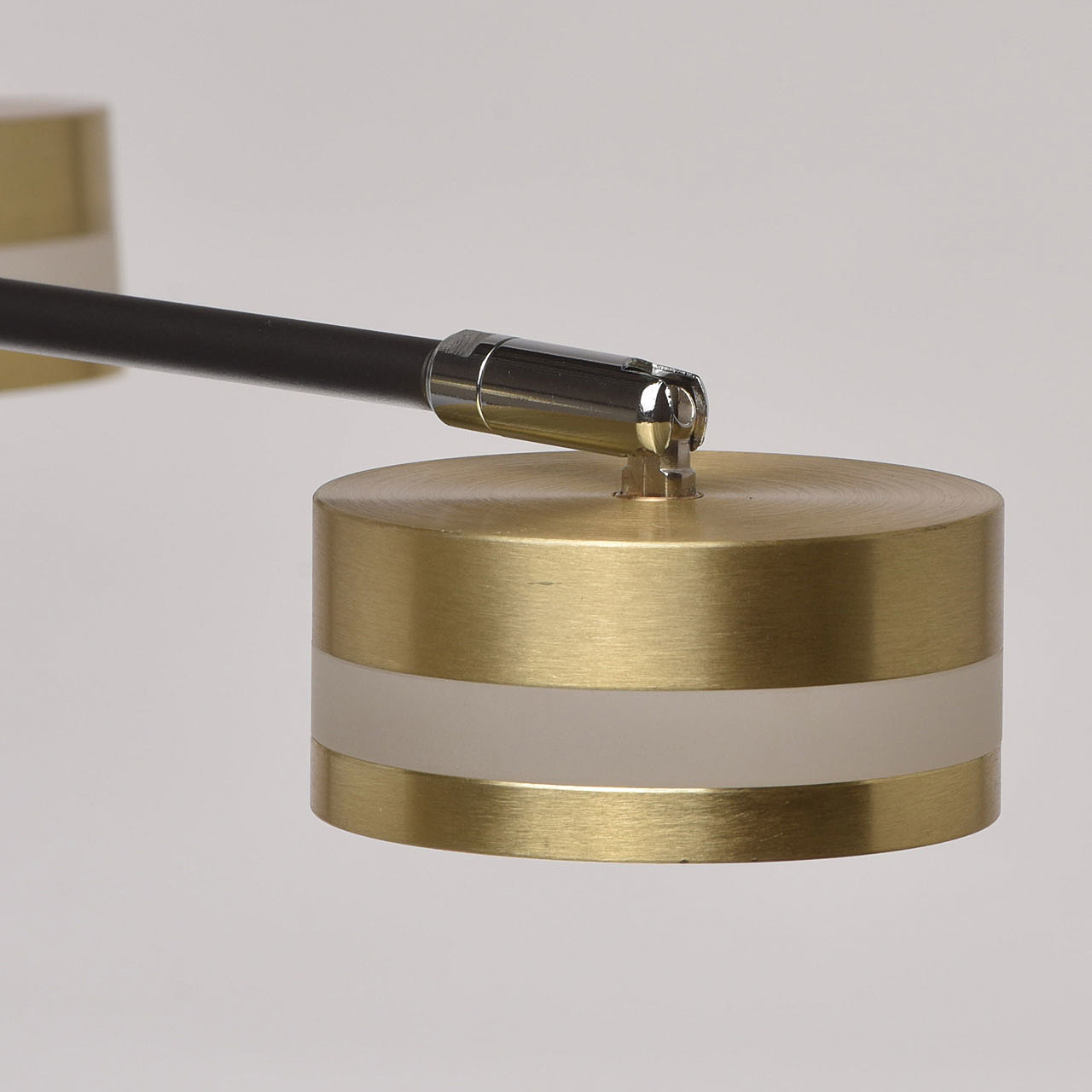 Потолочная светодиодная люстра Гэлэкси De Markt 632015206