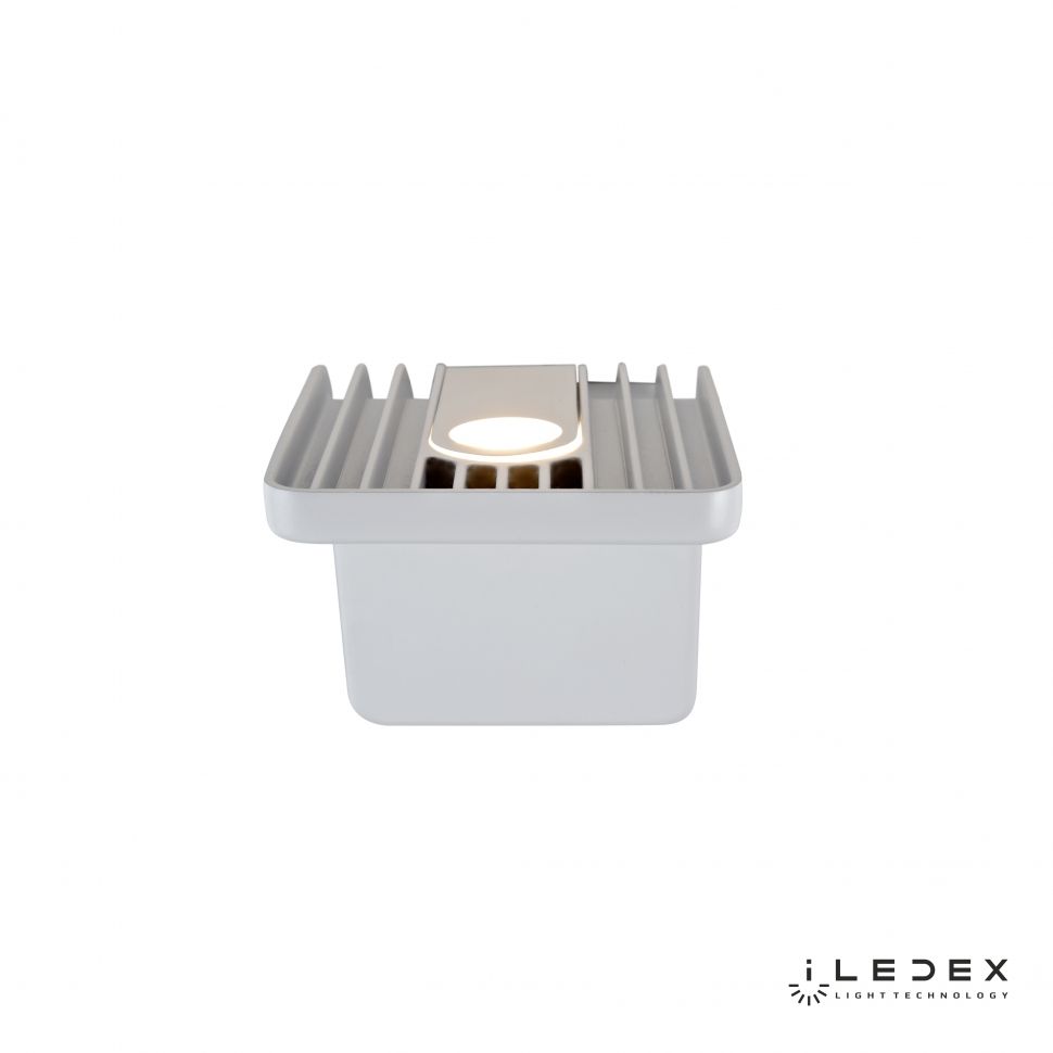Настенный светильник ILedex Scoop ZD8006-10W WH