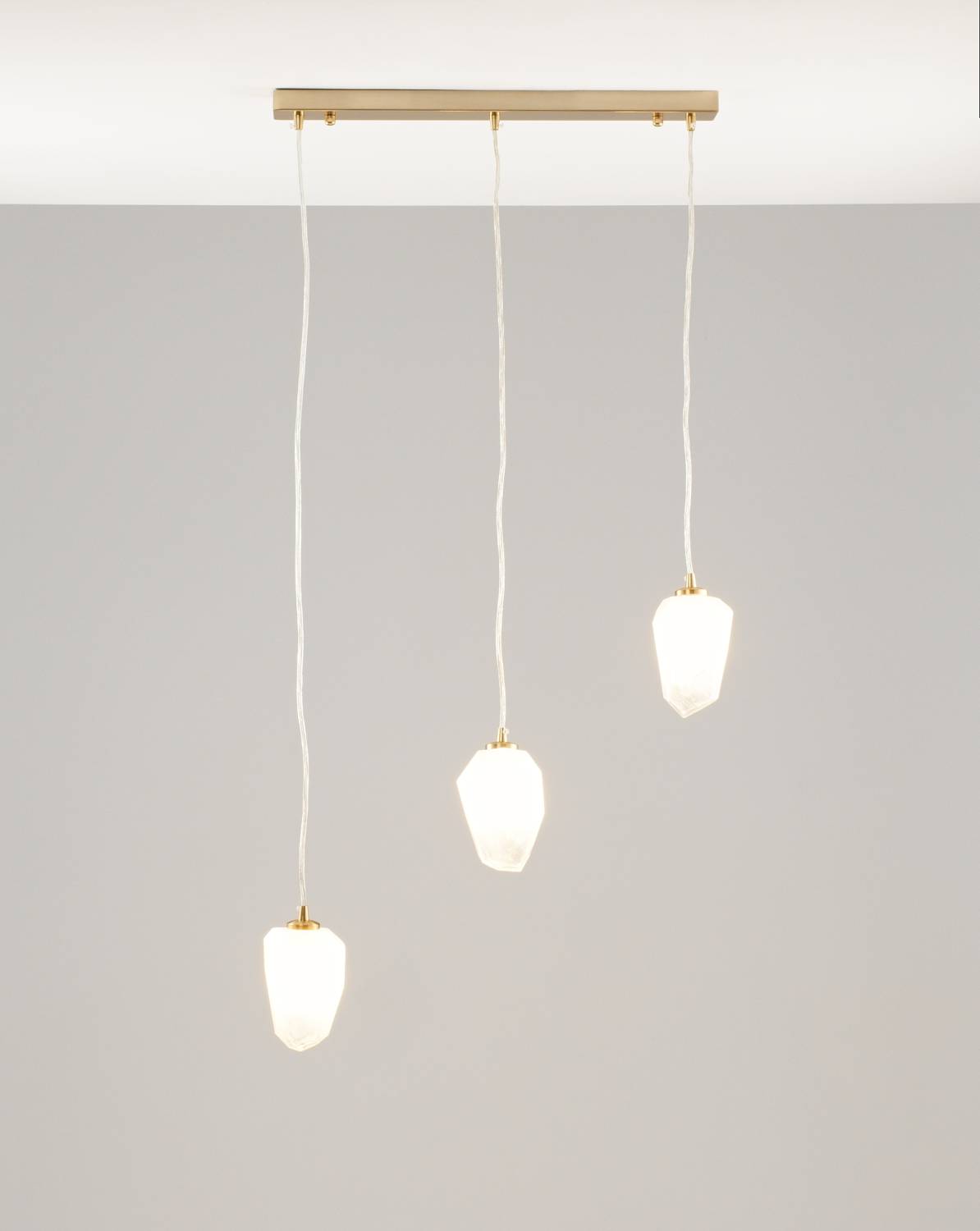 Светильник подвесной Moderli Catris V10310-3P Светильник подвесной Moderli Catris V10310-3P