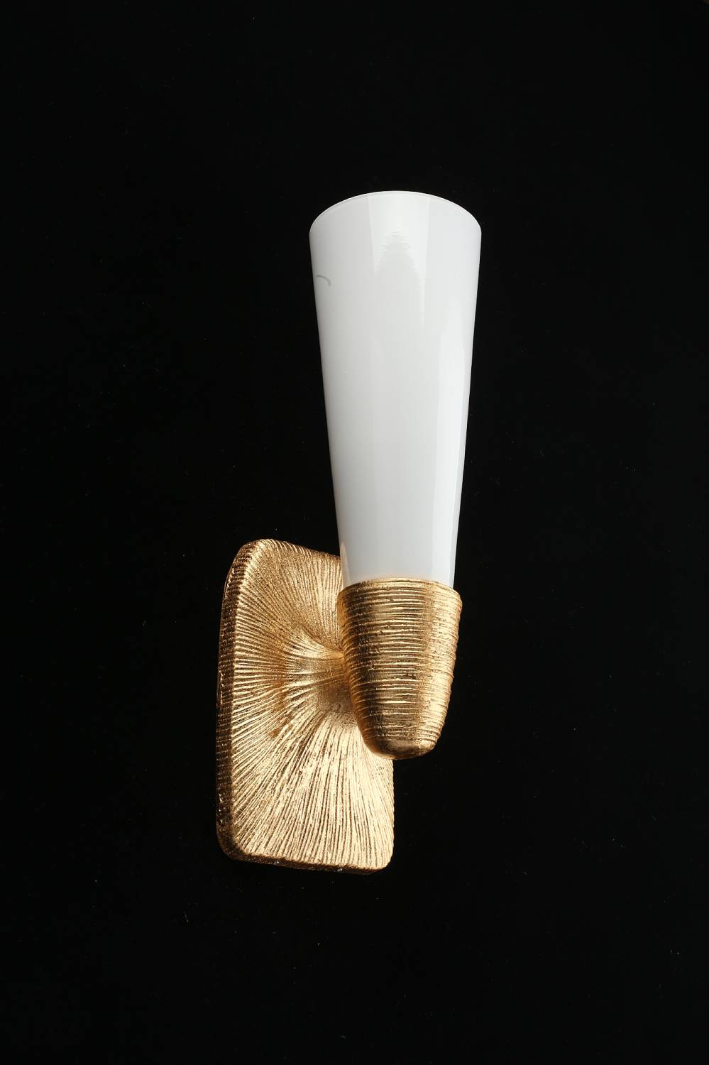 Настенное бра Aployt Hloya APL.800.01.01